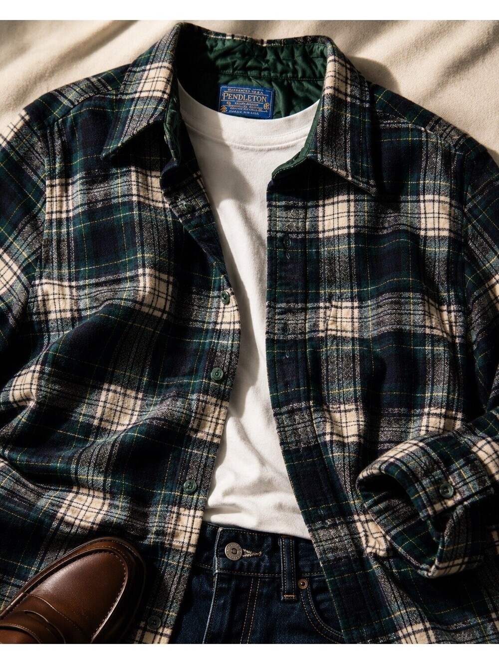 VINTAGE Pendleton Men’s M Wool Green Plaid Button Down Shirt